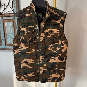 Akademiks AKDMKS vintage Camouflage Utility Vest - Green Camo EUC W small - med